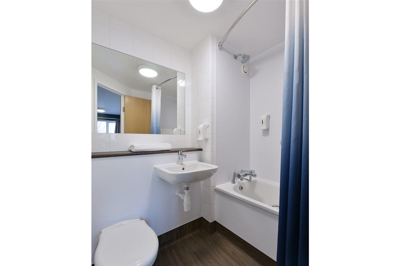 Travelodge Thame Luaran gambar