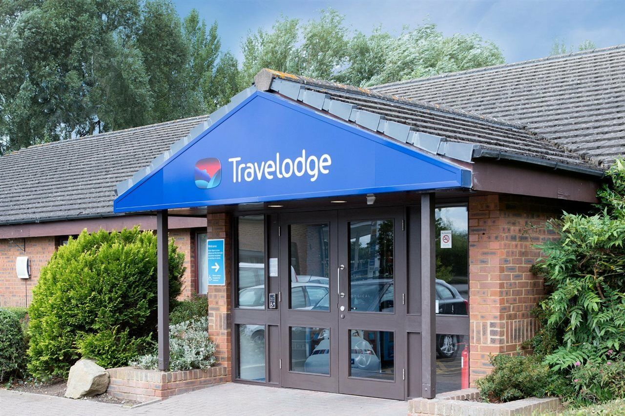 Travelodge Thame Luaran gambar